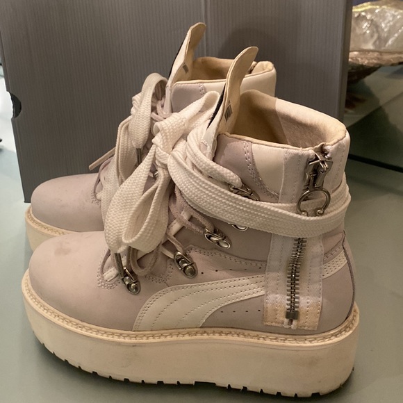 PUMA X FENTY by RIHANNA - platform high tops from her premiere collection Sz.7 - Picture 4 of 12